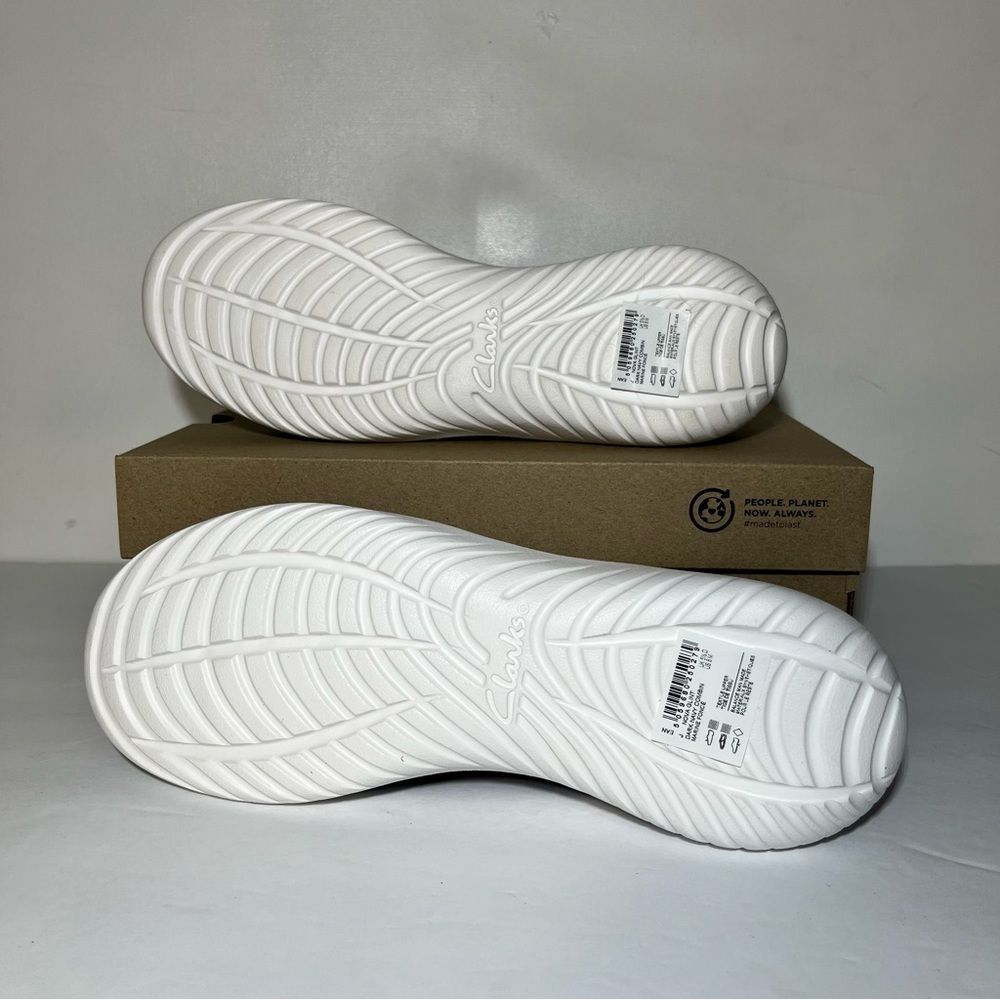 Clarks Cloudsteppers Nova Glint Washable Knit Sneakers - Picture 6 of 6
